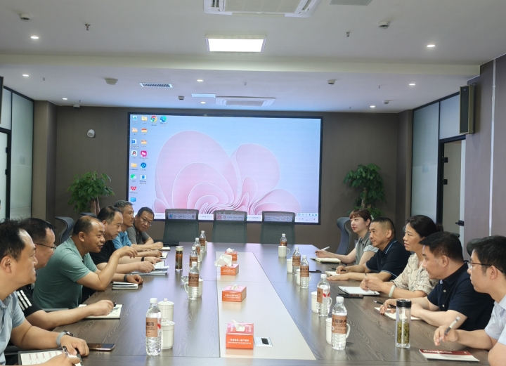 市住建局聯(lián)合市數(shù)據(jù)局調(diào)研“樂(lè)居房產(chǎn)超市”，共探數(shù)據(jù)賦能房地產(chǎn)發(fā)展新路徑